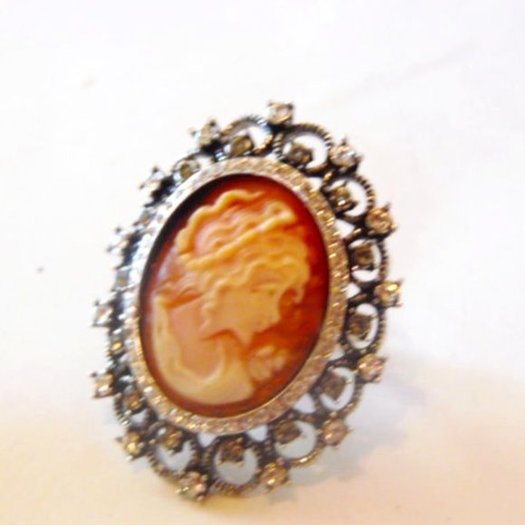 AMEDEO NYC 25mm Cameo Crystal Ring Size 8 - Picture 4 of 5